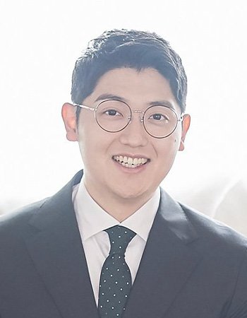 Frederick dentist Dr. Sunghyeok Hong